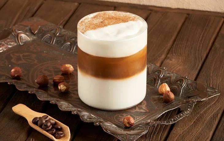 Hazelnut Latte: Resep Lengkap Ala Cafe + Cara Membuatnya