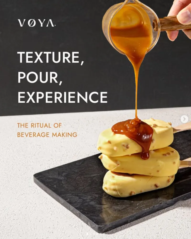 Texture, pour, experience (sauce)